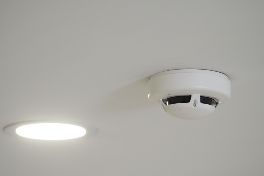 commercial fire alarm installation ceiling detector