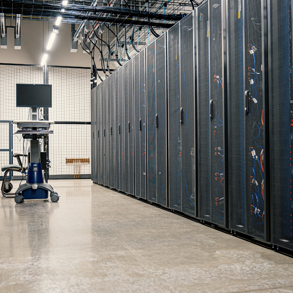 Cloud-based security management platform for commercial facilities
